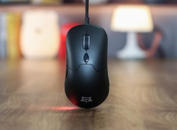 Jogador de mouse adamantiun gladius m11 com mousepad para pc notebook Jogos led rgb com fio cho paracord swicth removível USB 16000 DPI Sensor Pixart 3389 (preto) - Image 6